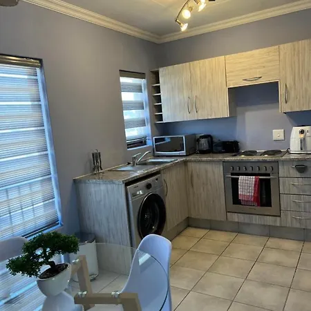 Relaxing Getaway In Waterfall - Close To Mall Of Africa Midrand Buitenkant foto