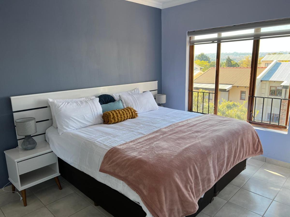 Relaxing Getaway In Waterfall - Close To Mall Of Africa Appartement Midrand
