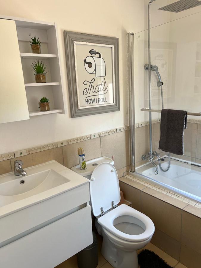 Appartement Relaxing Getaway In Waterfall - Close To Mall Of Africa Midrand